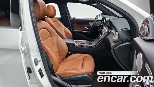Mercedes-Benz GLC-Class 2020 — Şəkil 10/20