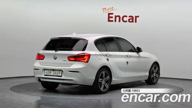 BMW 1 Series 2019 — Photo 9/20