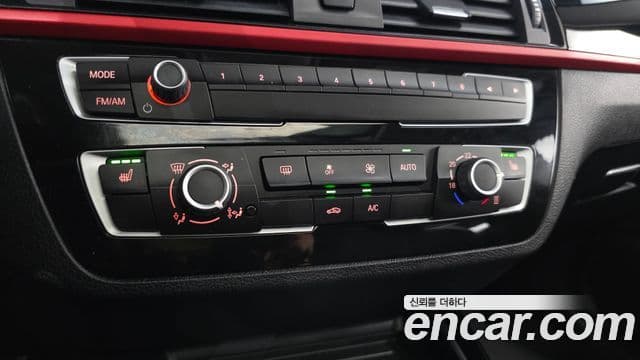 BMW 1 Series 2019 — Photo 1/20