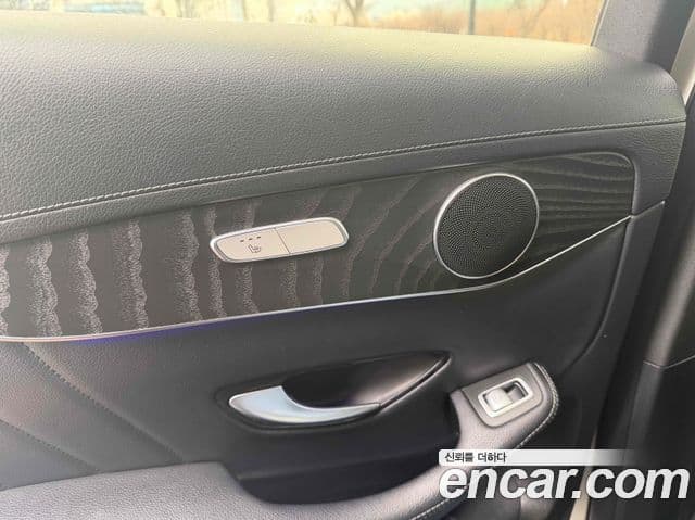 Mercedes-Benz GLC-Class 2022 — ფოტო 16/20