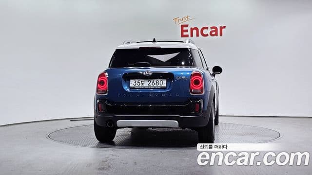 Mini Cooper D Countryman 2018 — Photo 12/20