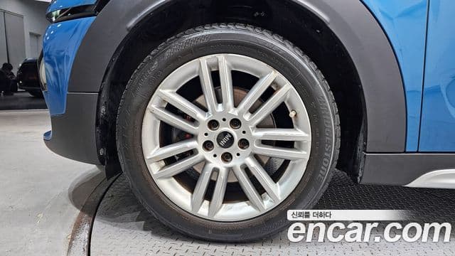 Mini Cooper D Countryman 2018 — Photo 19/20