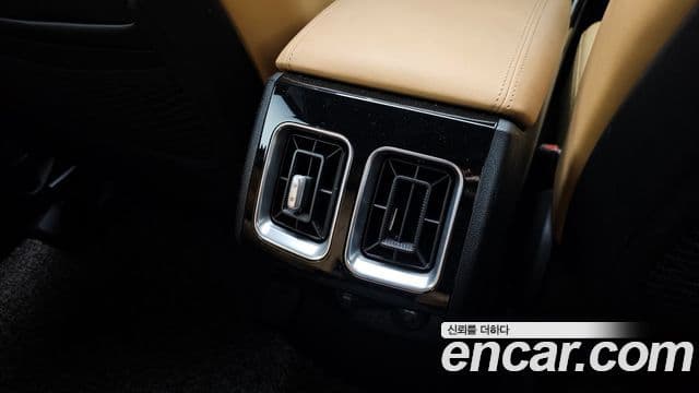 Kia Sorento 2020 — ფოტო 17/20