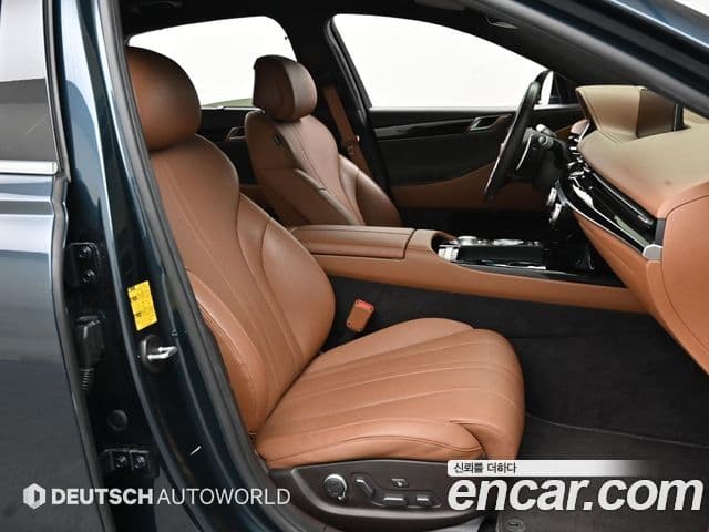 Genesis Electrified G80 2022 — Şəkil 9/20