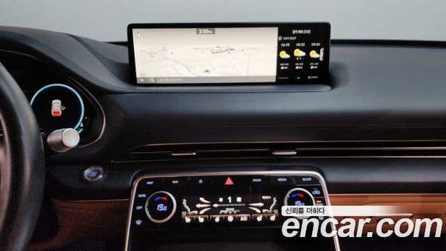 Genesis GV80 2022 — ფოტო 14/20