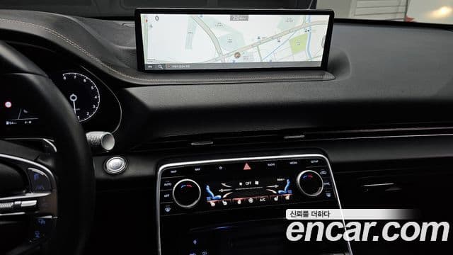 Genesis GV80 2021 — Photo 8/20