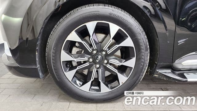 Kia Carnival 2021 — Фото 5/20