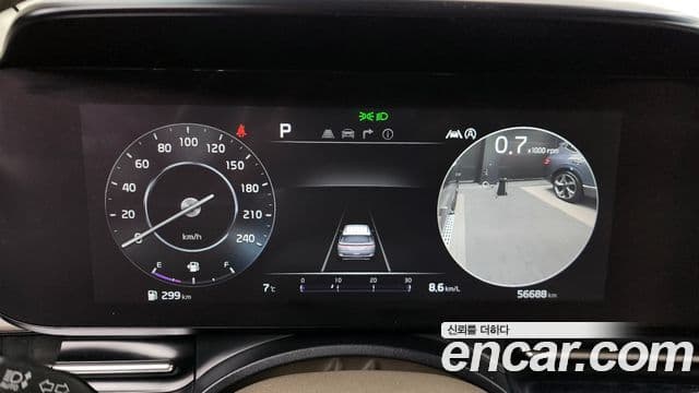 Kia Carnival 2021 — Фото 8/20