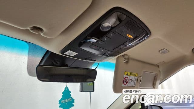 Kia Carnival 2021 — Фото 17/20