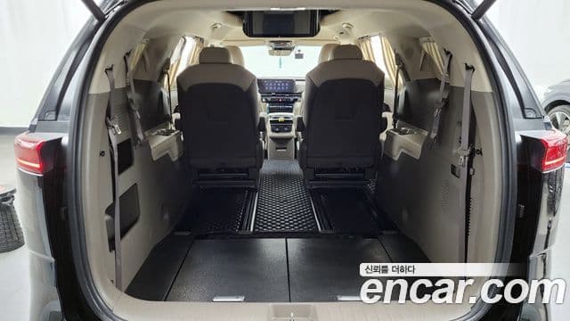 Kia Carnival 2021 — Фото 20/20