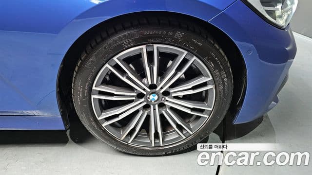 BMW 3 Series 2020 — ფოტო 5/20