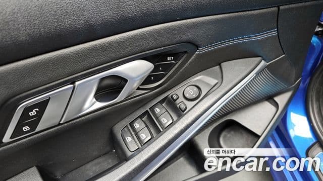 BMW 3 Series 2020 — ფოტო 18/20