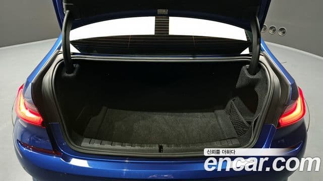 BMW 3 Series 2020 — ფოტო 20/20