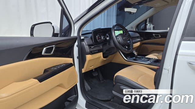 Kia Carnival 2023 — Şəkil 10/20