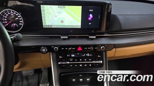Kia Carnival 2023 — Şəkil 14/20