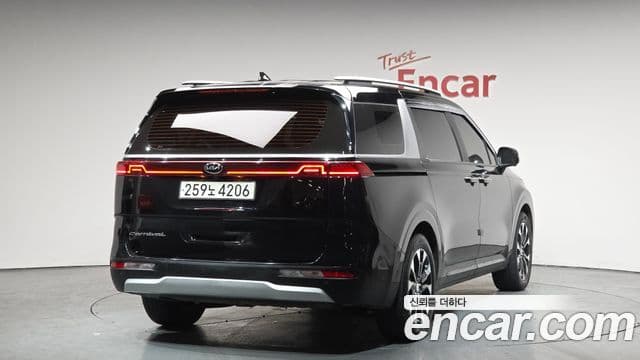 Kia Carnival 2020 — Фото 2/20