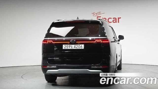 Kia Carnival 2020 — Фото 4/20