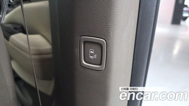 Kia Carnival 2020 — Фото 17/20