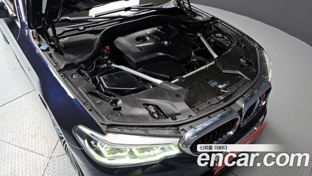 BMW 5 Series 2019 — Şəkil 6/20