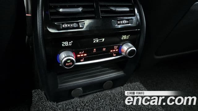 BMW 5 Series 2019 — Şəkil 18/20