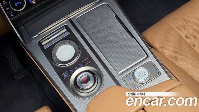 Genesis GV80 2022 — Photo 8/20