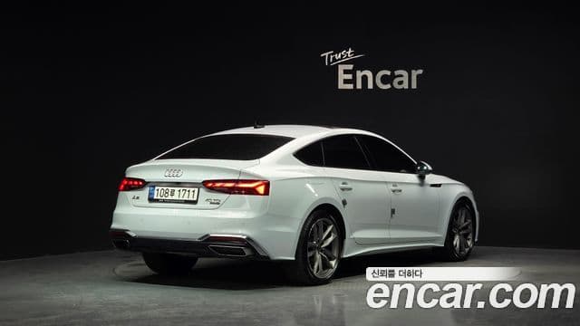 Audi A5 2021 — Photo 19/20