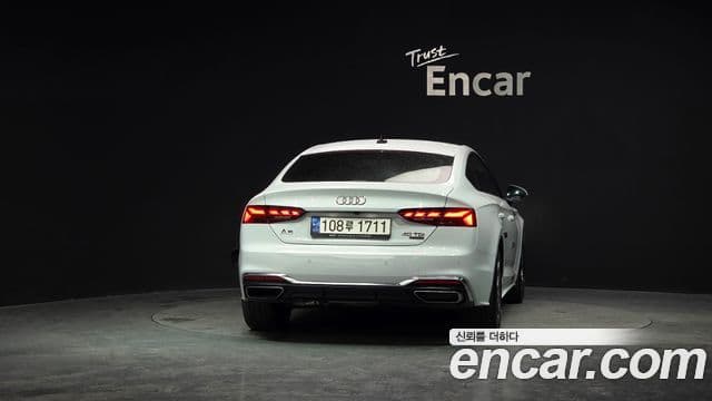 Audi A5 2021 — Photo 12/20