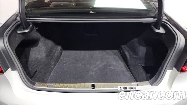 BMW 7 Series 2022 — Photo 11/20