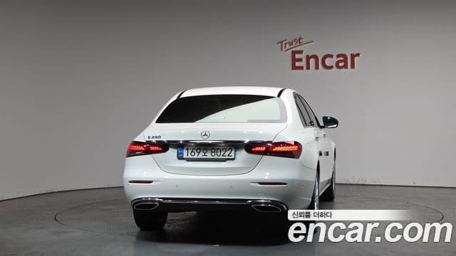 Mercedes-Benz E-Class 2022 — Şəkil 4/20