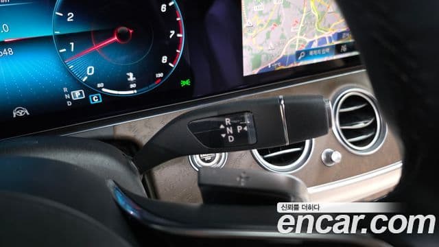 Mercedes-Benz E-Class 2022 — Şəkil 9/20