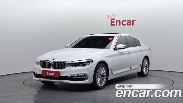 BMW 5 Series 2018 — Şəkil 1/20