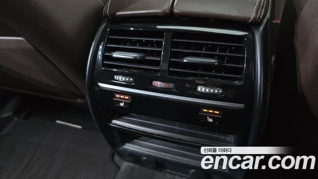 BMW 5 Series 2018 — Şəkil 18/20