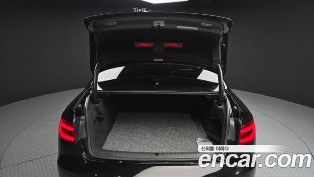 Audi A4 2018 — Şəkil 15/20