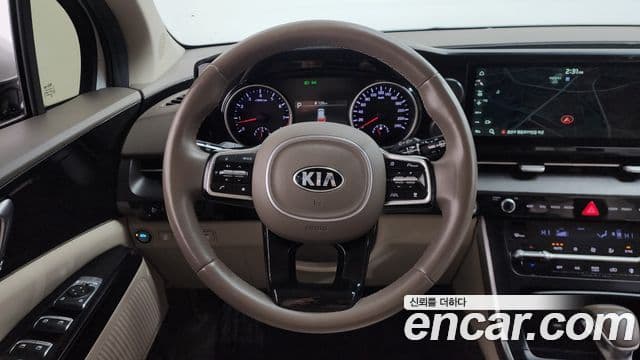 Kia Carnival 2021 — Фото 13/20