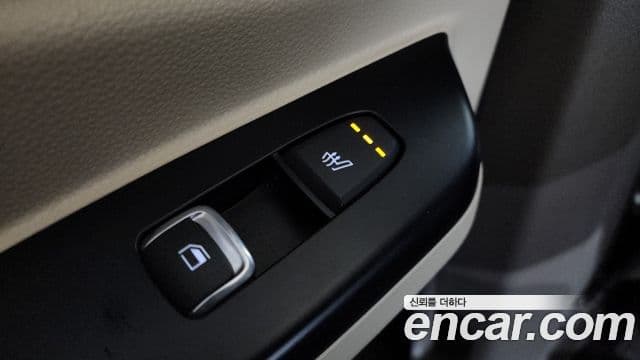 Kia Carnival 2021 — Фото 19/20