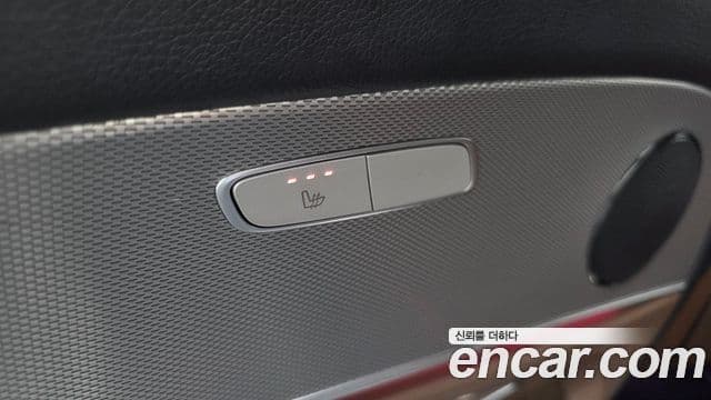 Mercedes-Benz E-Class 2018 — Şəkil 18/20
