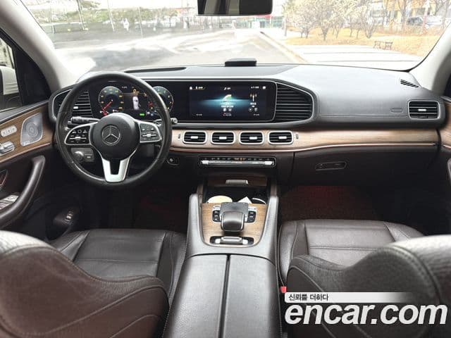 Mercedes-Benz GLE-Class 2019 — Şəkil 9/20