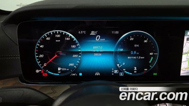Mercedes-Benz E-Class 2021 — ფოტო 8/20