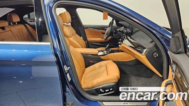 BMW 5 Series 2020 — Şəkil 10/20