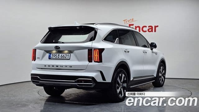 Kia Sorento 2021 — Фото 2/20