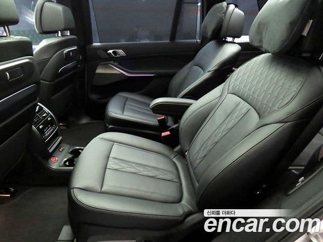 BMW X7 2025 — Photo 7/19