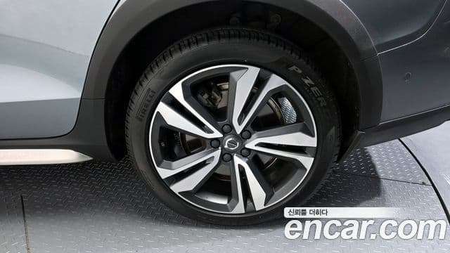 Volvo V60 Cross Country 2020 — ფოტო 5/20