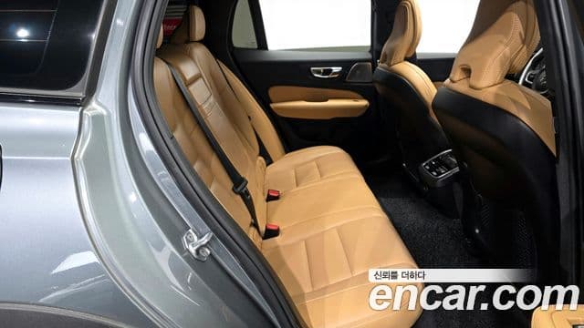 Volvo V60 Cross Country 2020 — ფოტო 12/20