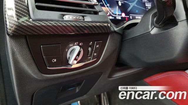 BMW X4 2023 — ფოტო 16/20