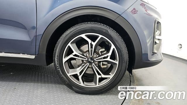 Kia Sportage The Bold 2020 — Фото 5/20