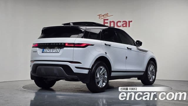 Land Rover Range Rover Evoque 2025 — Фото 2/20
