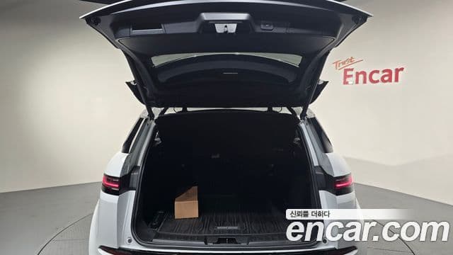 Land Rover Range Rover Evoque 2025 — Фото 20/20