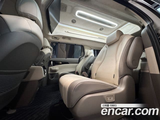 Kia Carnival 2024 — Şəkil 9/20