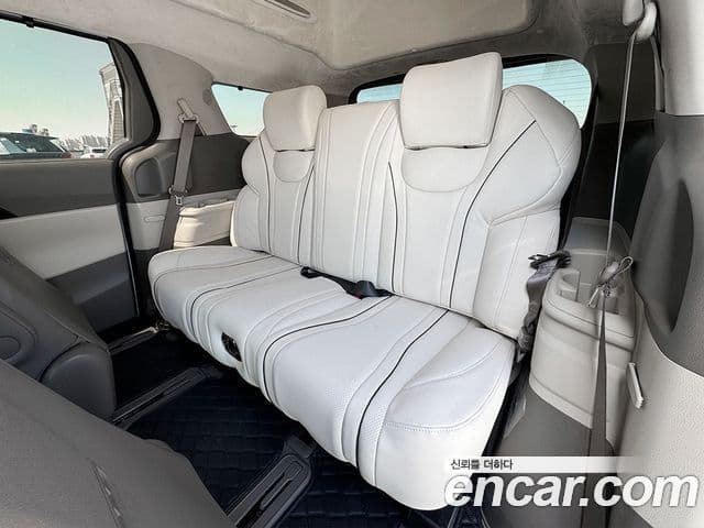 Kia Carnival 2024 — Şəkil 10/20