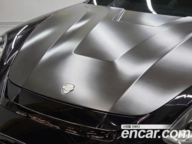 Porsche Panamera 2018 — ფოტო 18/20